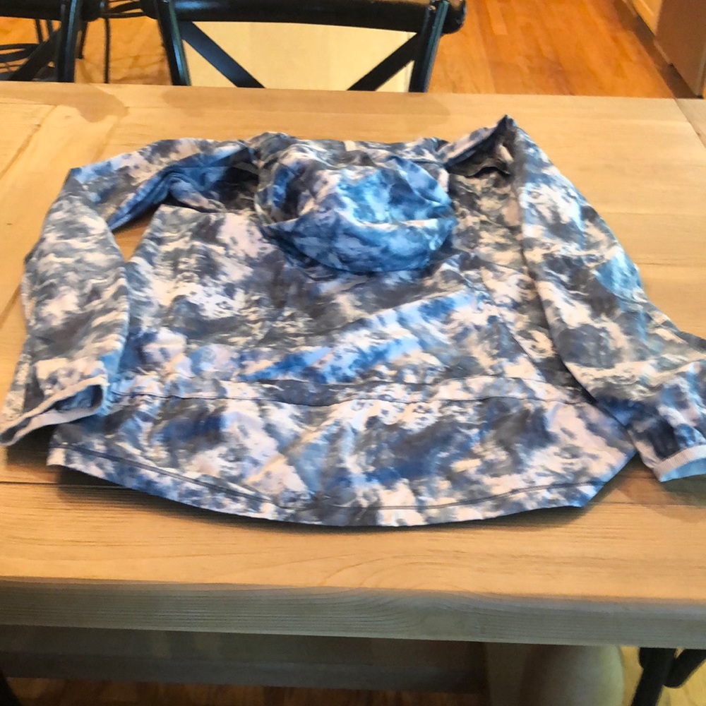 Lululemon Jacket - Picture 4 of 4